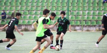 حضور کودکان کار در یادواره ورزشکاران فومن