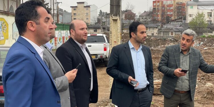 بازدید میدانی شهردار رشت از روند بازگشایی خیابان شهید عاطفی