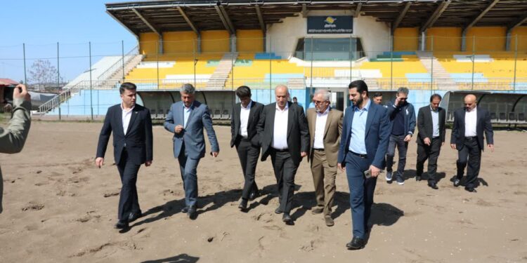 پایگاه فوتبال ساحلی در منطقه آزاد انزلی احداث شود