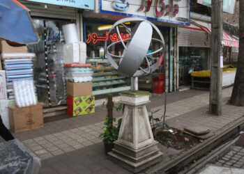 المان نصف النهار ۵۰ درجه شرقی لاهیجان جاذبه ای برای گردشگران