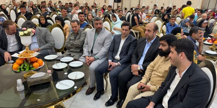 جشن روز کارگر با حضور خانواده های کارکنان شهرداری لاهیجان برگزار شد