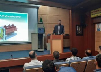 برخورداری از نیروی انسانی توانمند جزء مزیت های شرکت است