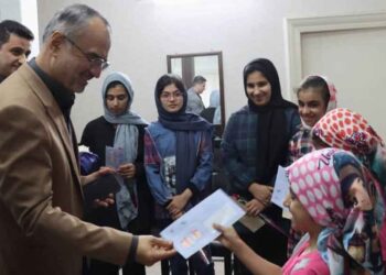 حضور رئیس شورا و شهردار رشت در خانه دختران شایگان