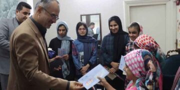 حضور رئیس شورا و شهردار رشت در خانه دختران شایگان