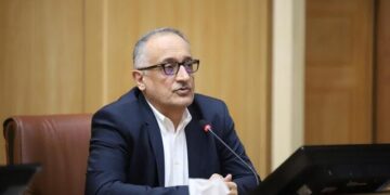 رئیس اتاق بازرگانی گیلان در زمینه صادرات و کارتهای بازرگانی توضیحاتی ارائه داد