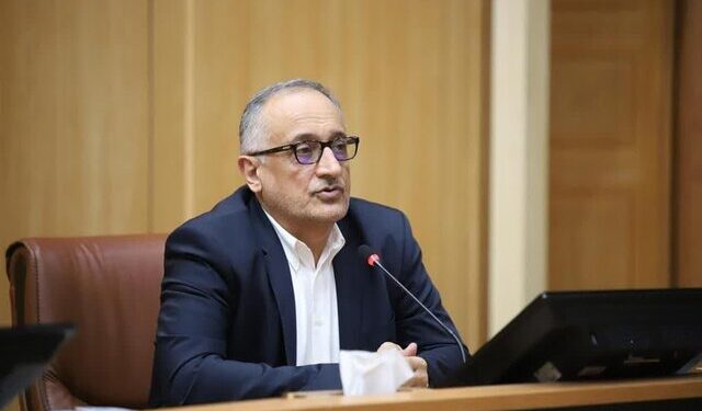 رئیس اتاق بازرگانی گیلان در زمینه صادرات و کارتهای بازرگانی توضیحاتی ارائه داد