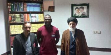 مسلمان شدن داور کنیایی در مسابقات کبدی ساحلی قهرمانی جهان در منطقه آزاد انزلی