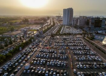 استقبال چشمگیر مسافران از منطقه آزاد انزلی