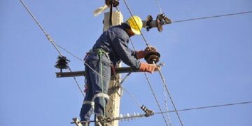 نصب بیش از ۵۰۰ کیلومتر کابل خودنگهدار در گیلان