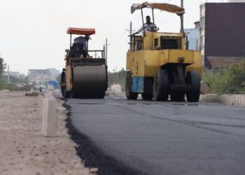 آغاز عملیات آسفالت قطعه اول پروژه بازگشایی ژ۵ “محور شهید سلیمانی”