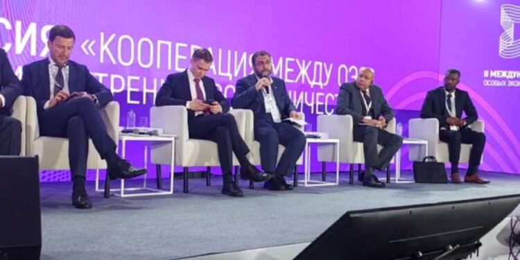 حضور سیاهکارزاده در همایش سالیانه مجمع عمومی پارکهای فناوری روسیه