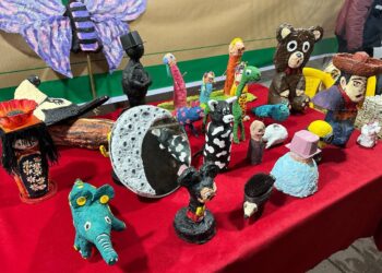 آغاز جشنواره ساخت مجسمه های بازیافتی در لاهیجان