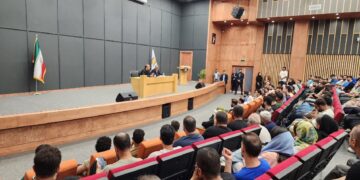 حضور مدیرعامل و اعضای هیئت مدیره منطقه آزاد انزلی در جمع تجار مجتمع ونوس