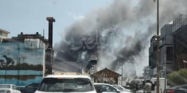 آتش‌سوزی در مجتمع تجاری کاسپین منطقه آزاد انزلی مهار شد