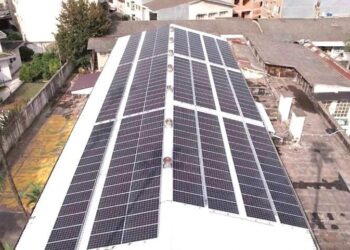 گام بزرگ گیلان در بهره‌برداری از انرژی خورشیدی برای ادارات دولتی