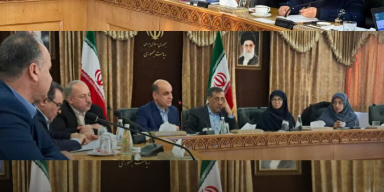 تشریفات دهنپرکن «ملی» یا جلسه واقعی؟/ مردم گیلان بیخبر از خروجی جلسه