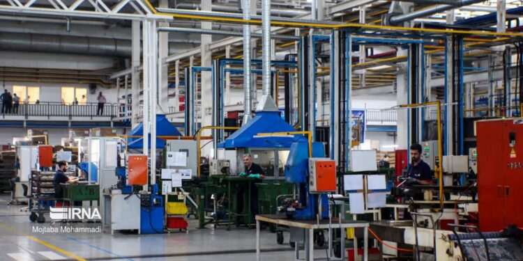 راه‌اندازی مجدد ۲۶ واحد صنعتی راکد و نیمه‌فعال در سال ۱۴۰۴